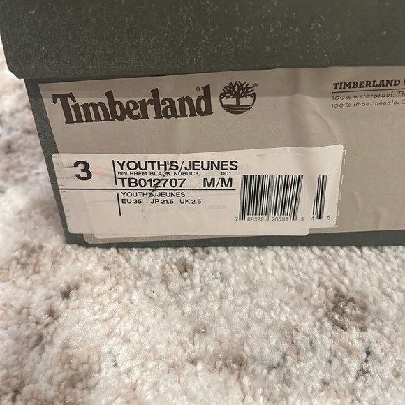 Timberland Black Nubuck Boots - Picture 14 of 16